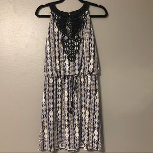 White House Black Market- NWOT- dress size small💙